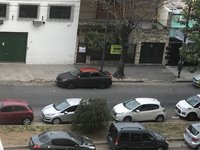 Corolla negro y bordó.jpeg